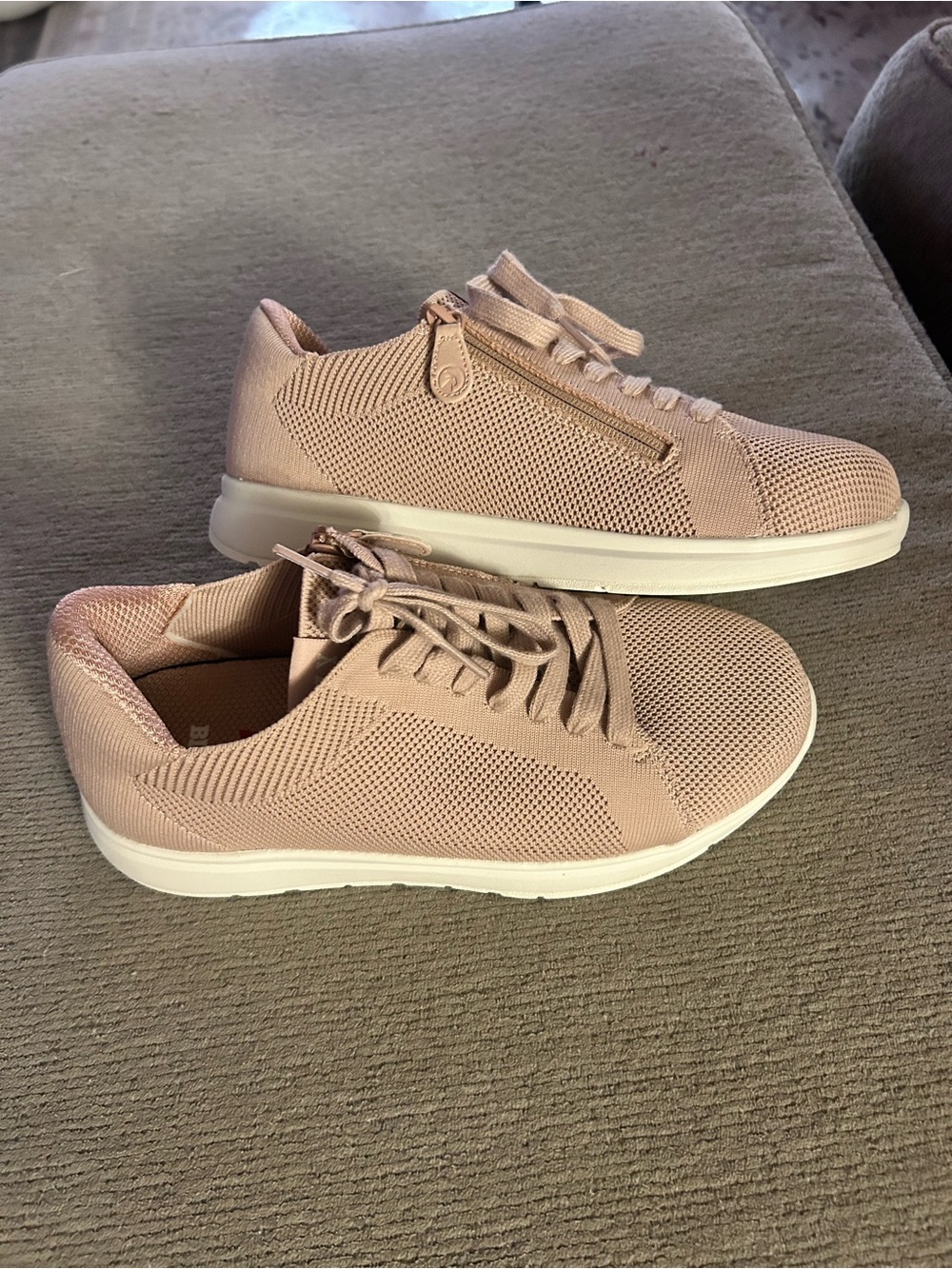 Women's Lightweight Knit Lace-Up Billy Brand Sneakers in Blush Pink